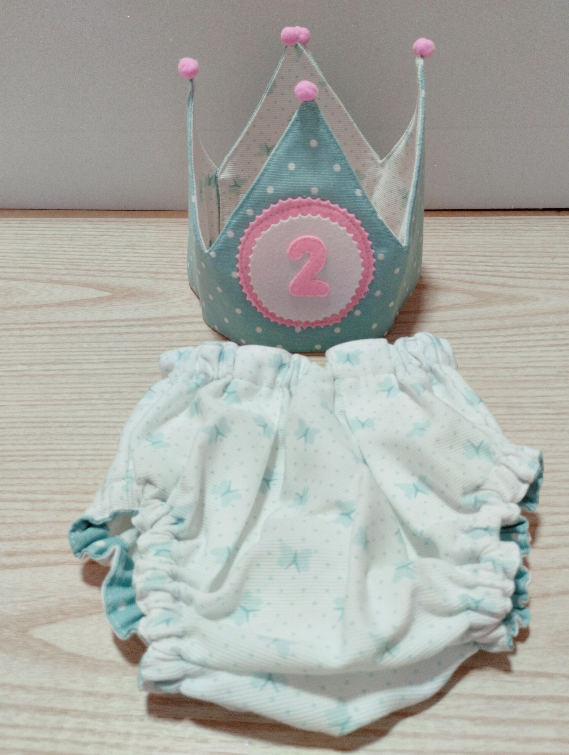 Corona reversible mod.Londres colec.Lunares y Mariposas verde agua - 2